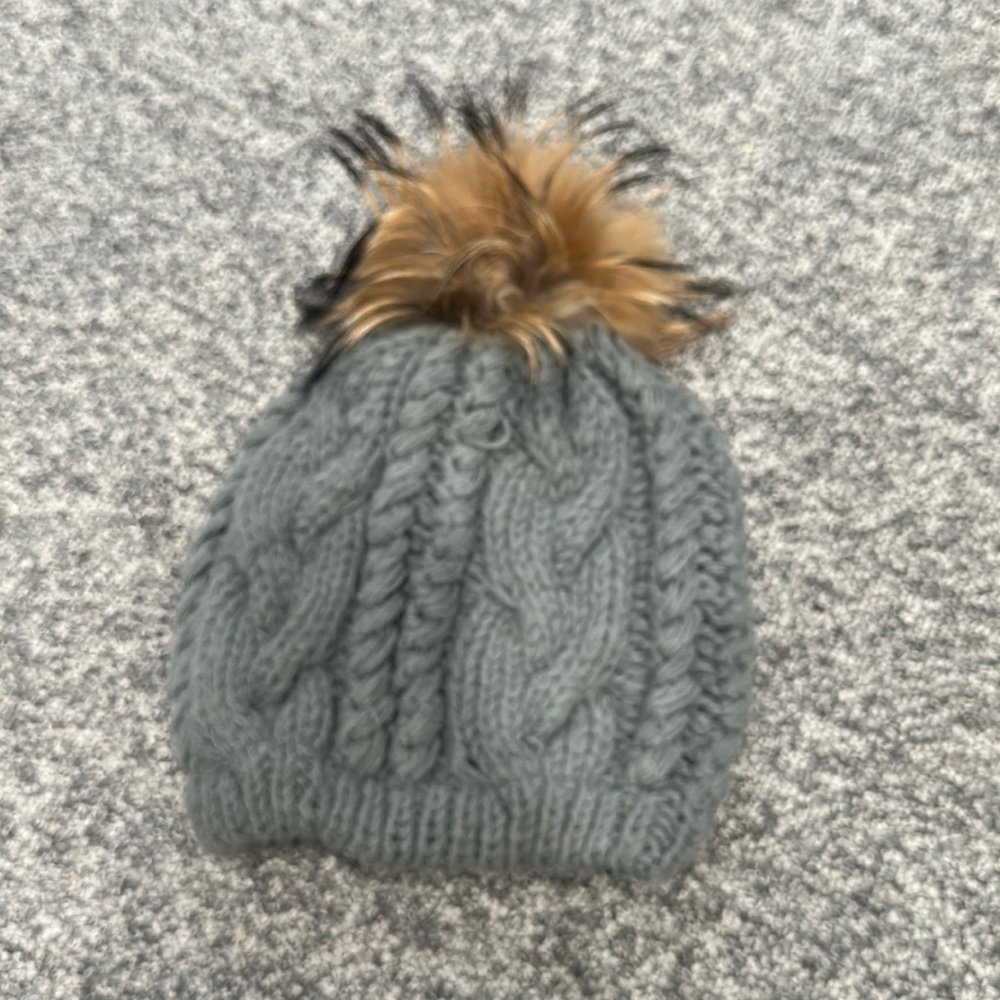 Grey Cableknit Beanie with Fur Pompom